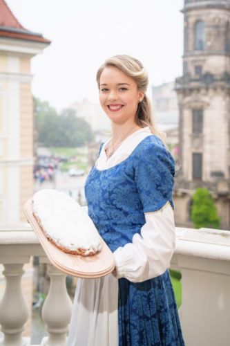 f2m-bub-KW39-Johanna_Worm_Stollenmaedchen_2025