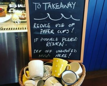 f2m-bub-KW37-Second_Hand_Becher_bei_Kamp