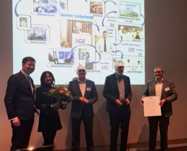 f2m-bub-KW46-Verleihung_Modersohn_Medaille_Guenter_Unbehend