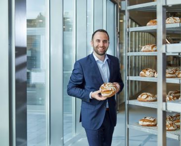 f2m-bub-KW22-Georg_Resch_CEO