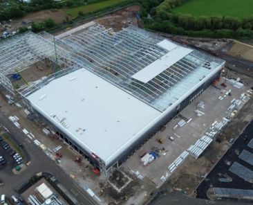 f2m-bub-KW27-Greggs_UK_Produktionswerk