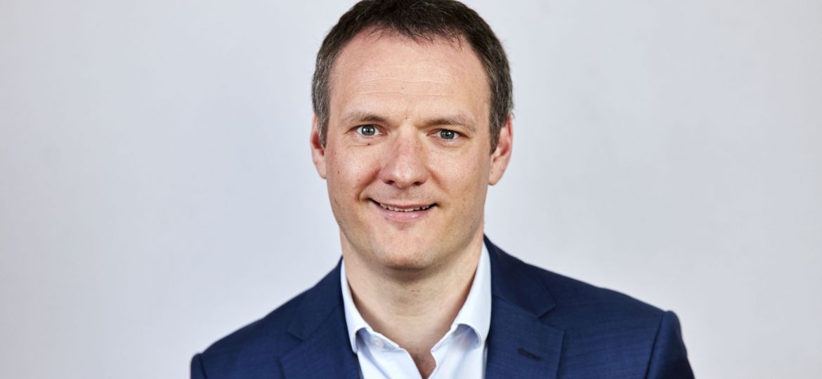 Matthew Acheson, Group-CEO von Baker & Baker