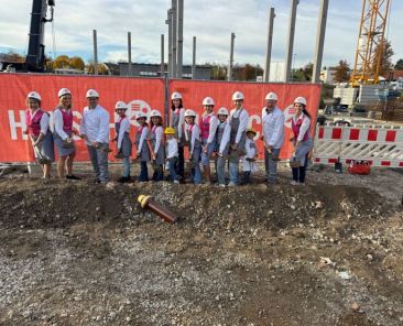 f2m-bub-KW46-Spatenstich_Nestel