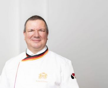 f2m-bub-KW21-Roland_Ermer