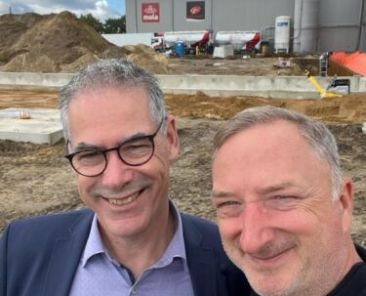 f2m-bub-KW27-Bakerman_Mola