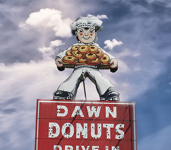 bub-22-06-Fokus-DawnFoods-History-donutboy