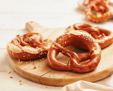 f2m-bub-01-26-Interview-brezel