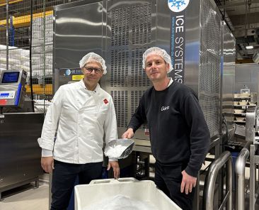 f2m-bub-03-26-Produktion-Scherbeneismaschine