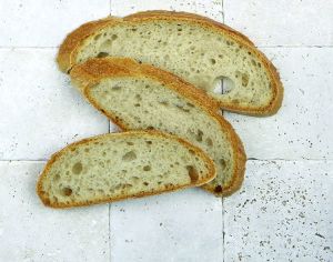 f2m-bub-04-24-Sauerteig-Brotscheiben