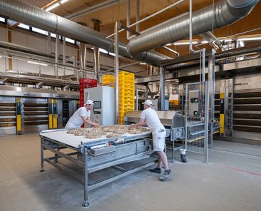 f2m-bub-04-25-Produktion-Produktionsraum