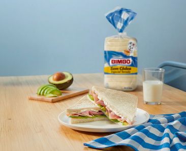f2m_b+b_05_26_Produktion_Frühstück