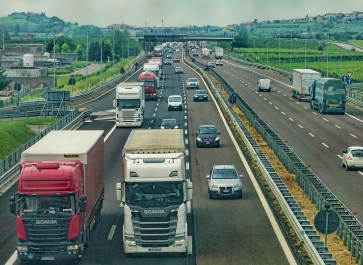 f2m-bub-KW42-pixabay_Schwoaze