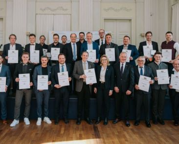 f2m-bub-KW50-bayerischer_staatsehrenpreis_baecker_2025